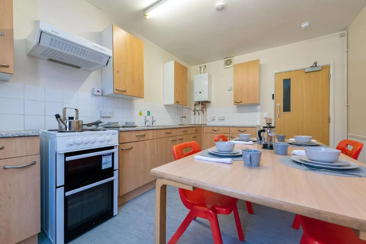Shaftesbury Hall: Student Accommodation with Private Rooms & Shared Kitchen Cheltenham